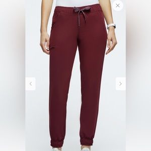 Jaanuu Essential 5-Pocket Jogger Scrub